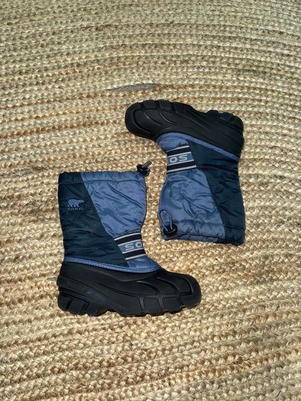 Sorel Cub waterproof insulated children's snow boots youth size 13